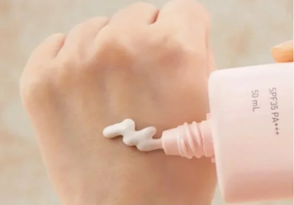 Cảm nhận khi sử dụng kem chống nắng Innisfree màu hồng