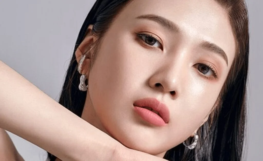 Joy Red Velet luôn xuất hiện rạng ngời nhờ làn da đẹp không tỳ vết