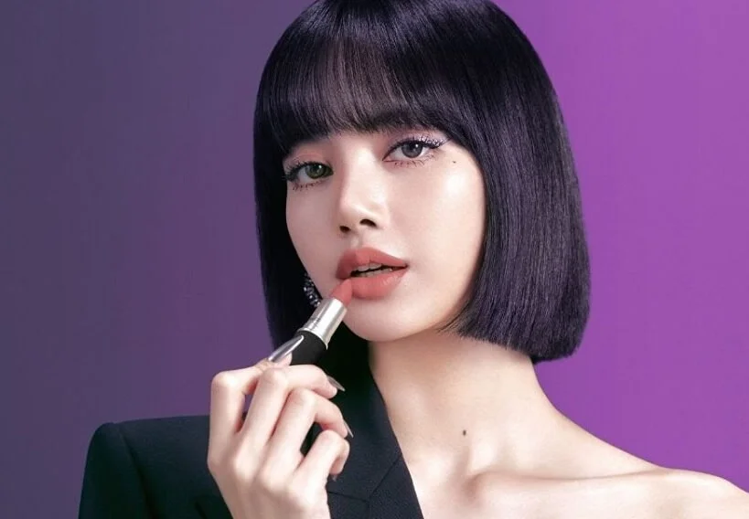 Lisa Blackpink thích đôi mắt mèo