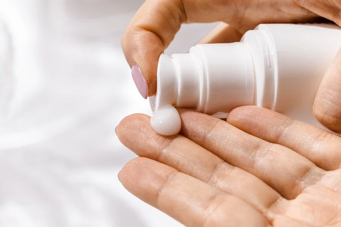 Lượng kem chống nắng cho mặt và cơ thể