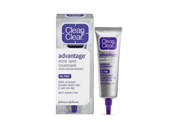 Trị mụn Clean & Clear Advantage