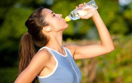 Khoa học chứng minh tại sao uống nhiều nước lại giảm cân