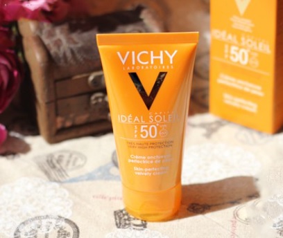 Vichy Ideal Soleil Skin Perfecting Velvety Face Sun Cream SPF50+ 