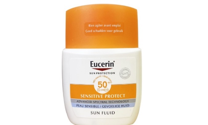 Kem chống nắng Eucerin Sensitive Protect Sun Fluid SPF50+ 