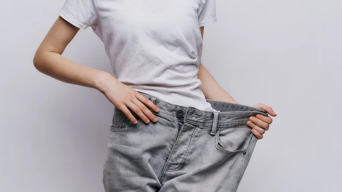Cách giảm mỡ bụng tại nhà với muối gừng